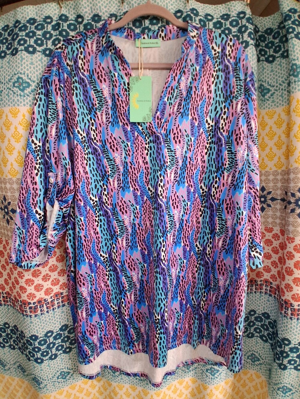 Sunshine & Rodeos 3X Vibrant Multicolor Printed V-Neck Top